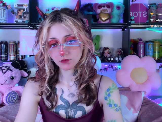 devil-baby cam belle