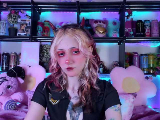 Devil-Baby live cam on BongaCams