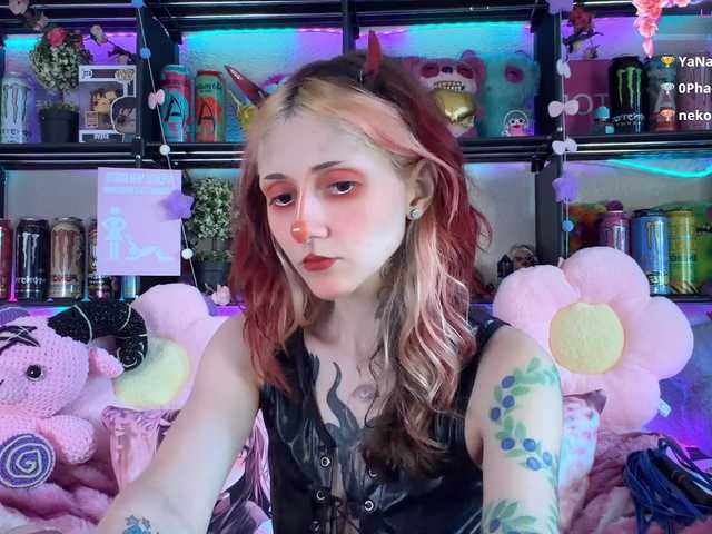 Devil-Baby live cam on BongaCams