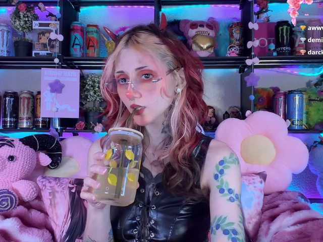 Devil-Baby live cam on BongaCams