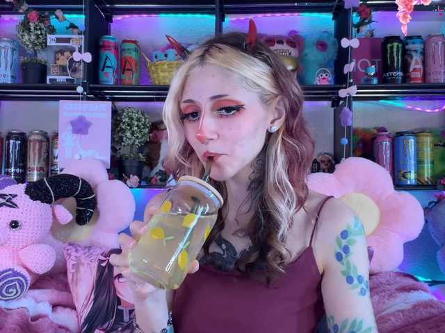 Devil-Baby live cam on BongaCams