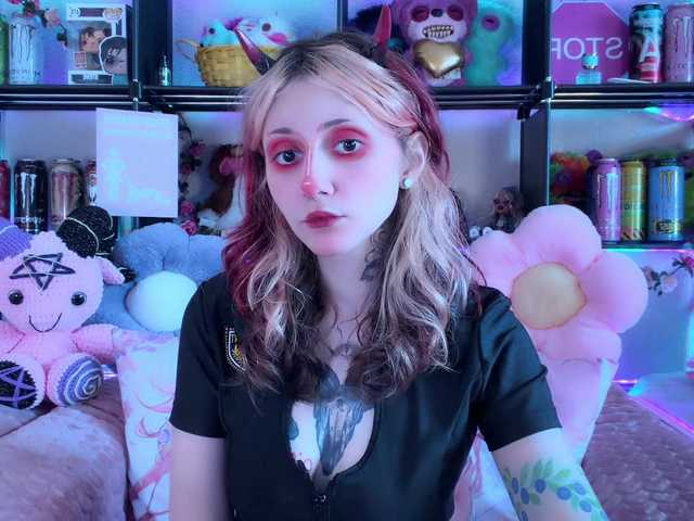 Devil-Baby live cam on BongaCams
