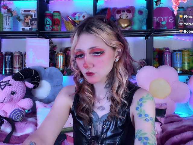 devil-baby cam belle
