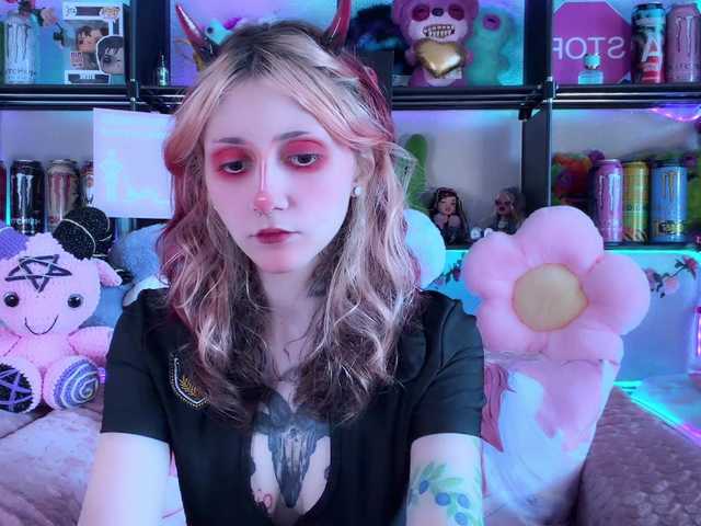 Devil-Baby live cam on BongaCams