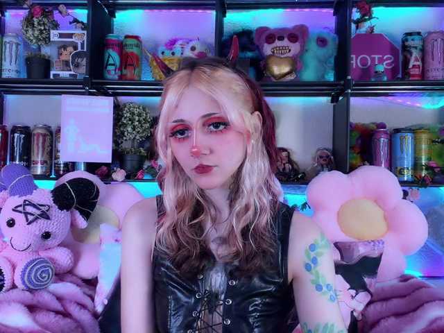 Devil-Baby live webcam show