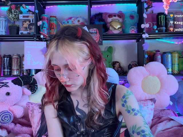 Devil-Baby live cam on BongaCams