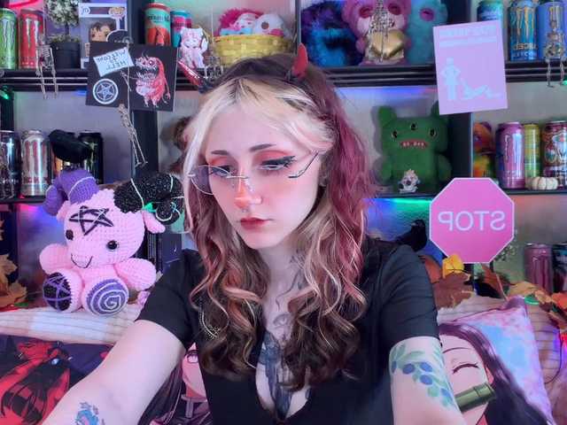 Devil-Baby live cam on BongaCams