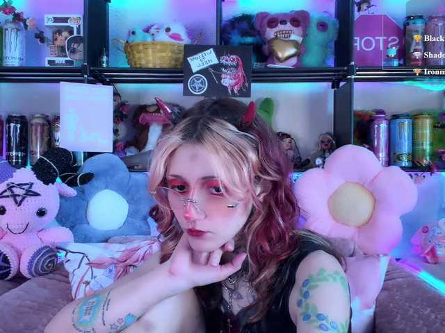 Devil-Baby live cam