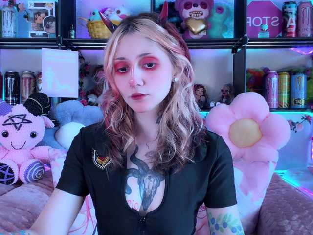Devil-Baby live cam on BongaCams