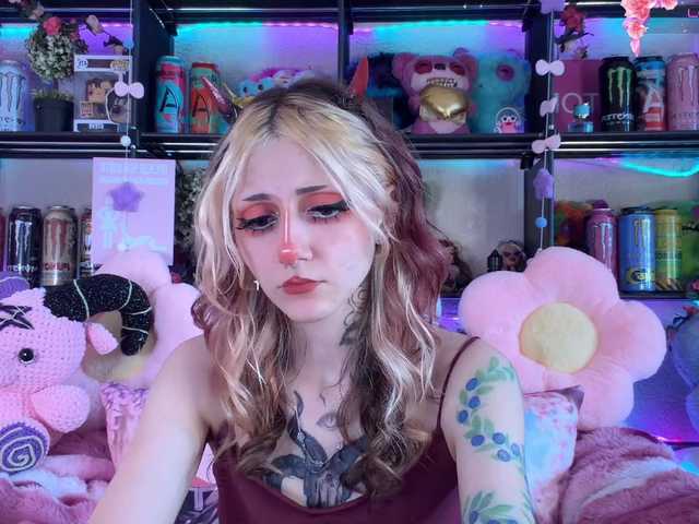 Devil-Baby, 21 y/o - Live Cam on BongaCams