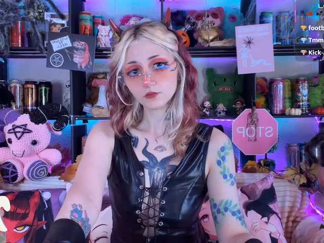 Devil-Baby live cam on BongaCams