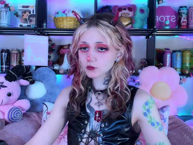 Devil-Baby live cam on BongaCams