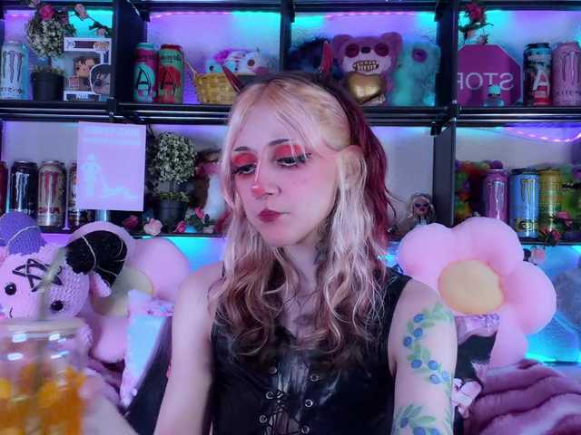 Devil-Baby live webcam show