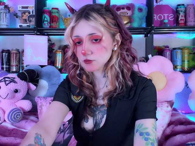 Devil-Baby live cam on BongaCams