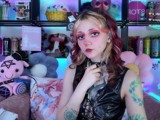 Devil-Baby live cam on BongaCams
