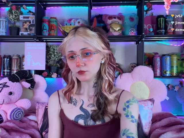 Devil-Baby live cam on BongaCams