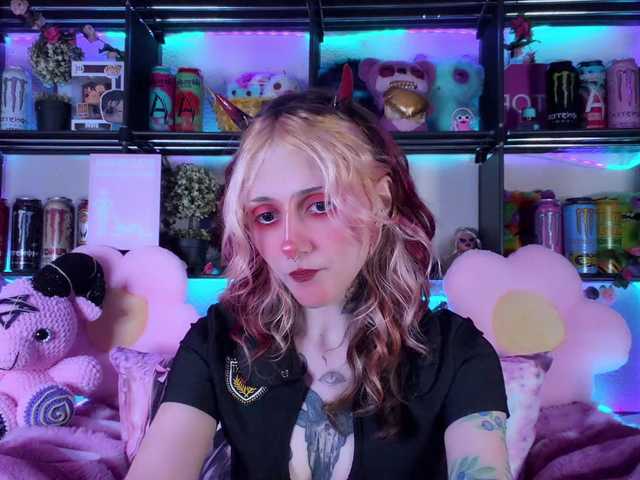 Devil-Baby live cam on BongaCams