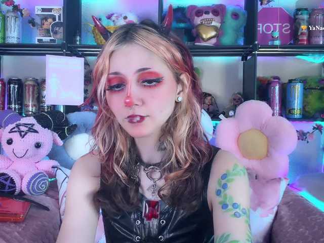 Devil-Baby live cam on BongaCams