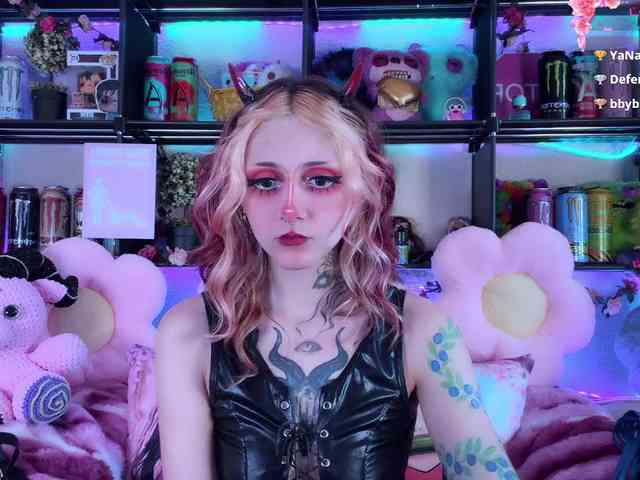 Devil-Baby webcam