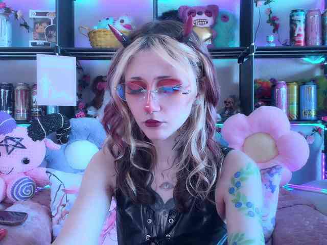 Devil-Baby webcam