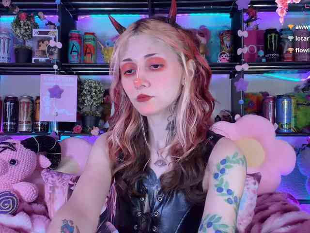 Devil-Baby webcam