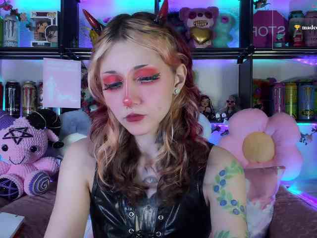 Devil-Baby webcam