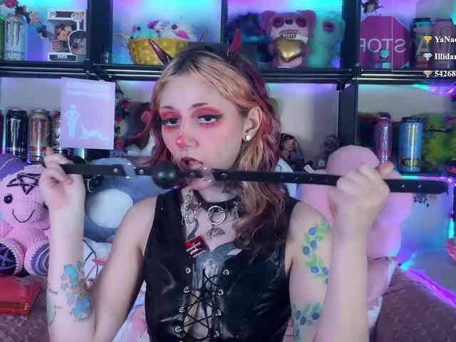 Devil-Baby webcam