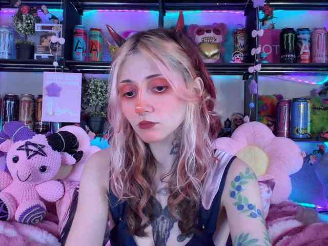 Devil-Baby webcam