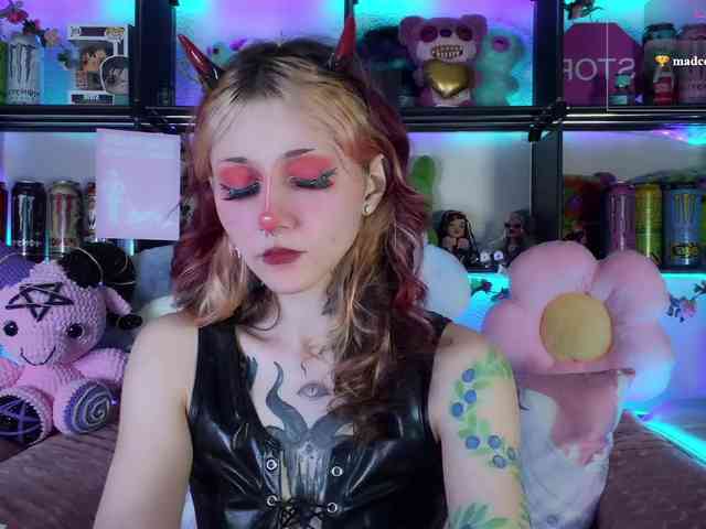 Devil-Baby webcam