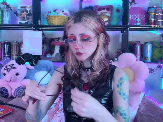 Devil-Baby webcam