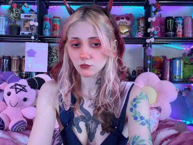 Devil-Baby webcam