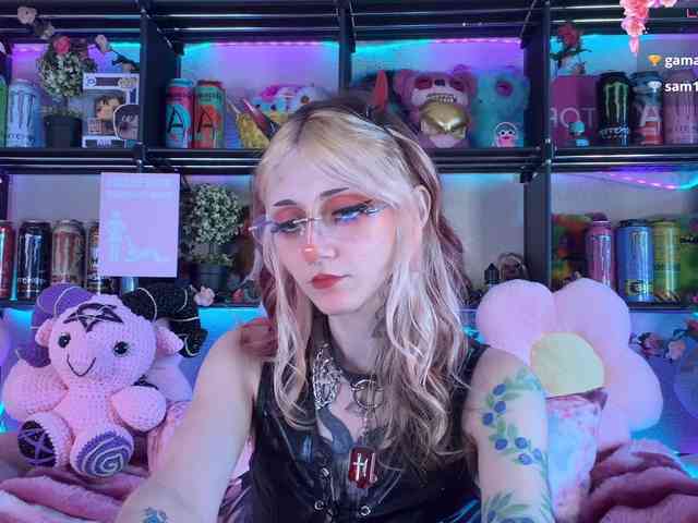 Devil-Baby webcam