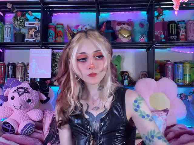 Devil-Baby webcam