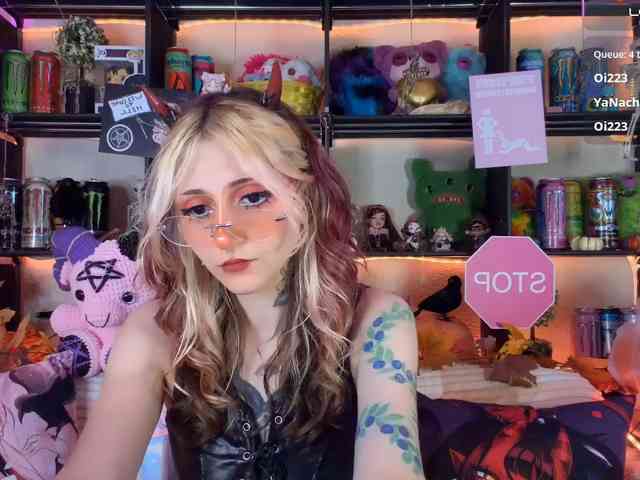 Devil-Baby webcam