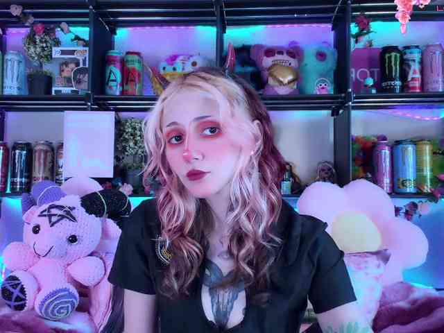 Devil-Baby webcam