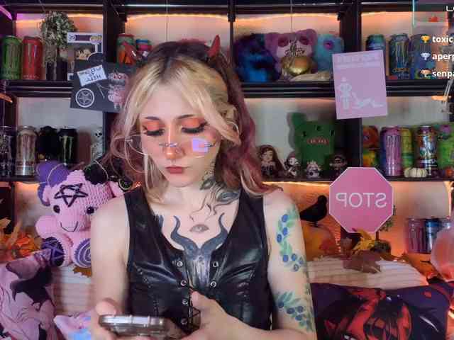 Devil-Baby webcam