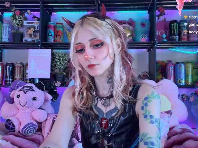 Devil-Baby webcam