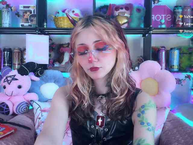 Devil-Baby webcam