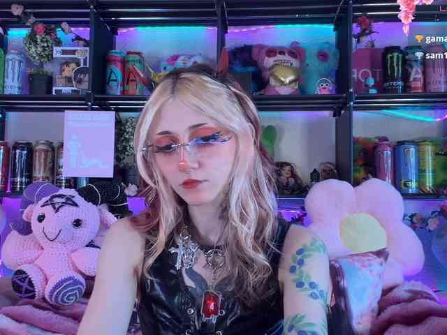 Devil-Baby webcam