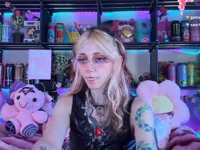Devil-Baby webcam