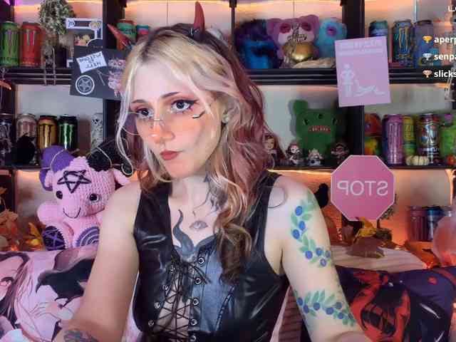 Devil-Baby webcam