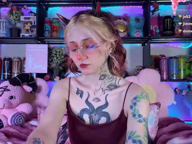 Devil-Baby webcam