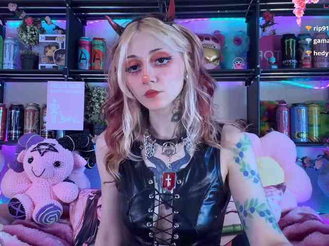 Devil-Baby webcam