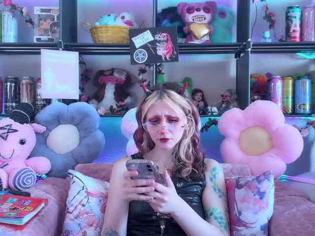 Devil-Baby webcam