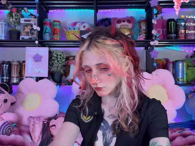 Devil-Baby webcam