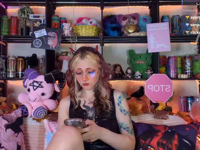 Devil-Baby webcam