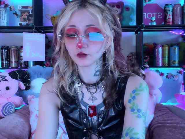 Devil-Baby webcam
