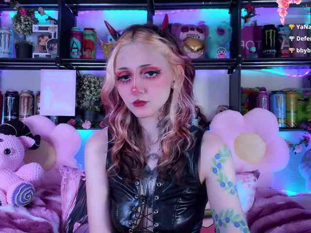 Devil-Baby webcam