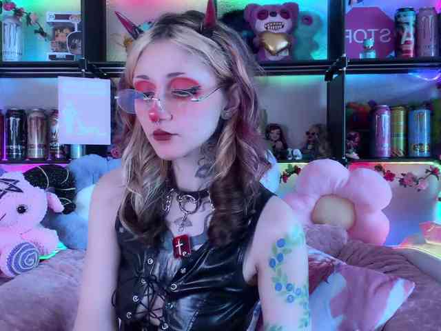 Devil-Baby webcam