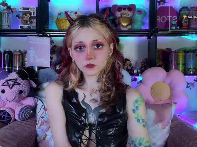 Devil-Baby webcam